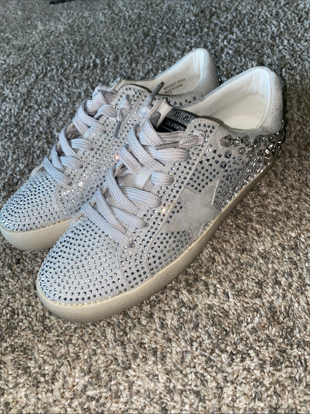 NWOB Mi.iM Goldie sneaker-silver
